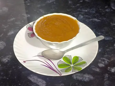 Desi Ghee Besan ka Halwa